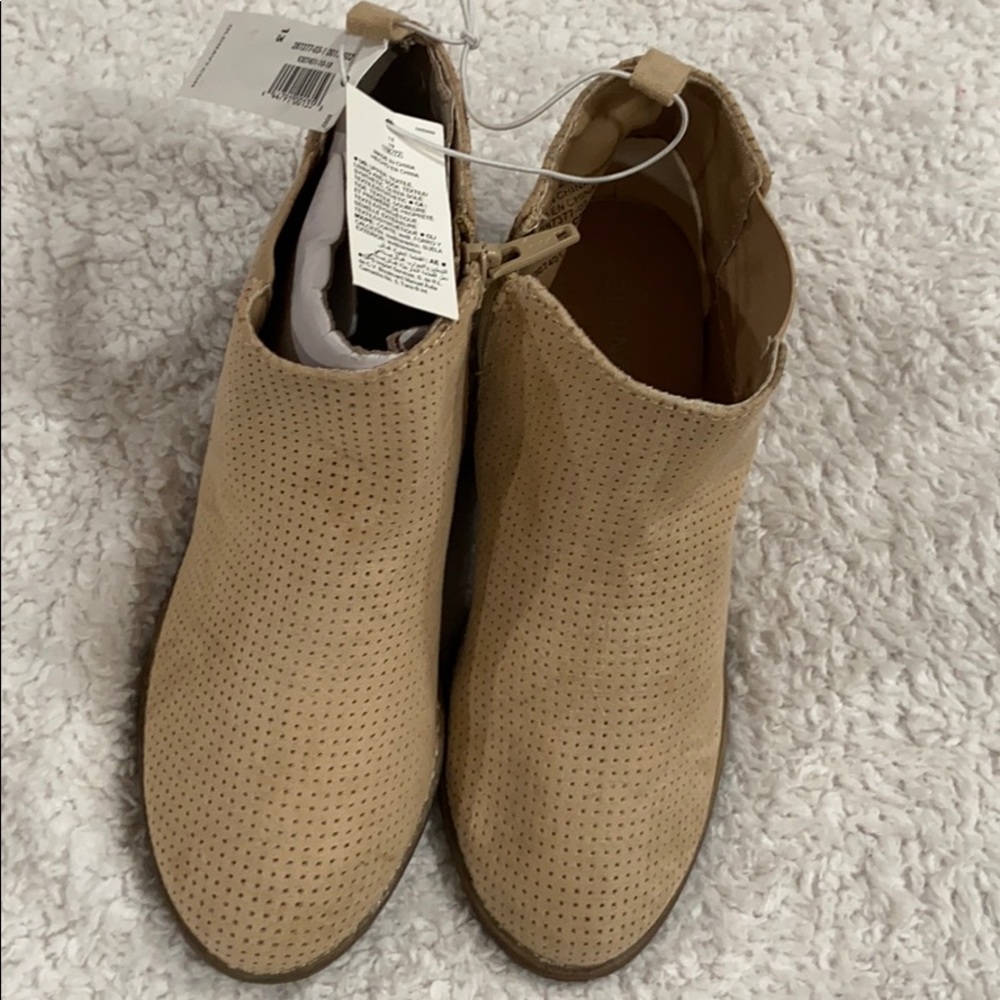 Show boots New